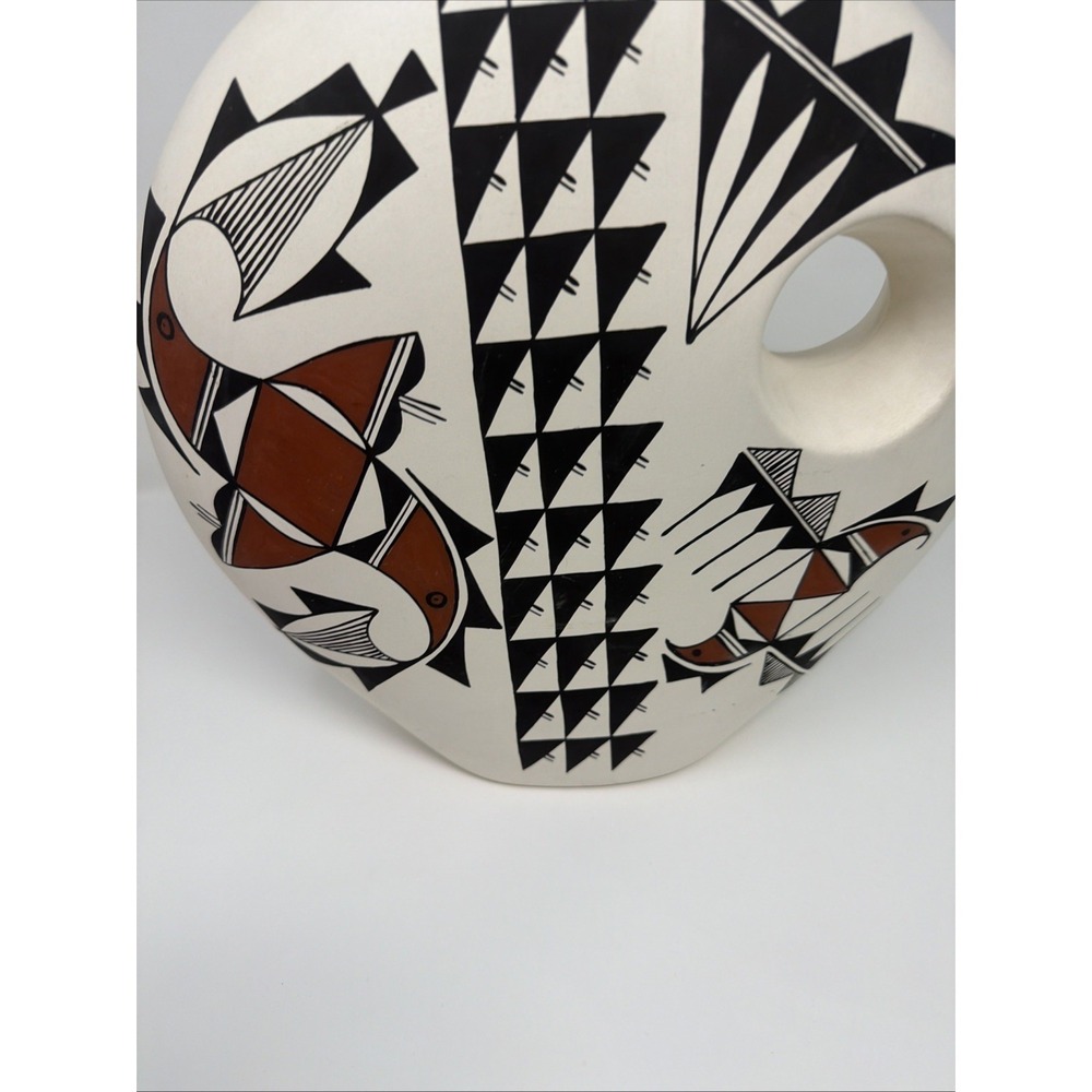 Vintage Acoma Pueblo Pottery Signed D.T.  Dorothy Torivio) - Picture 2 of 6
